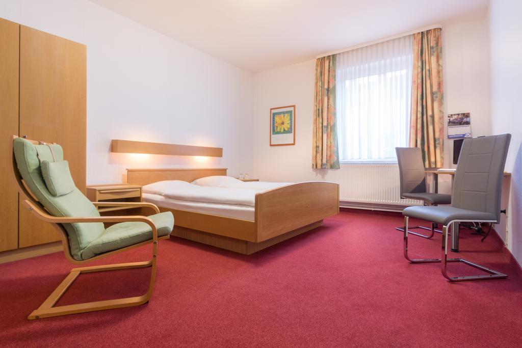 Cvjm Hotel Am Wollmarkt Brunswick Chambre photo