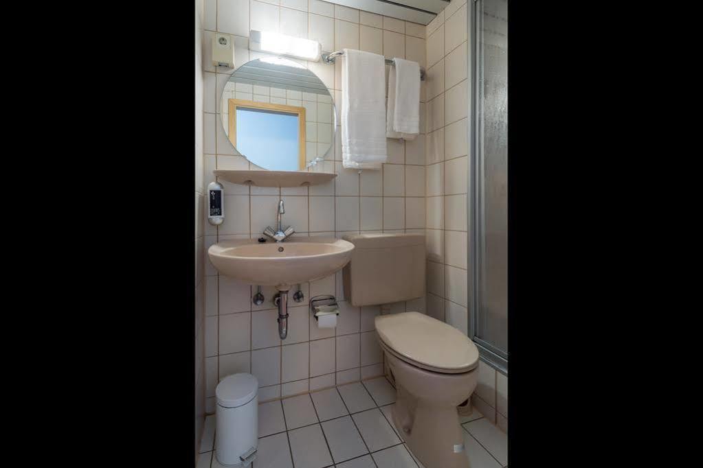 Cvjm Hotel Am Wollmarkt Brunswick Extérieur photo